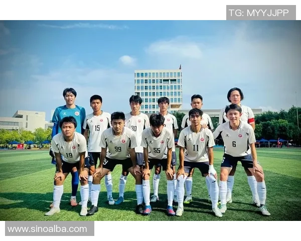 足球FGZ引领新时代足球潮流探索运动与科技的完美结合